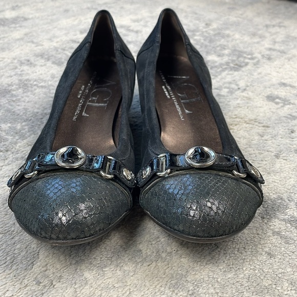 AGL Cap Toe Buckle Ballet Shoes Low Wedge Shimmer Silver Black Sz 39.5 - Picture 3 of 11